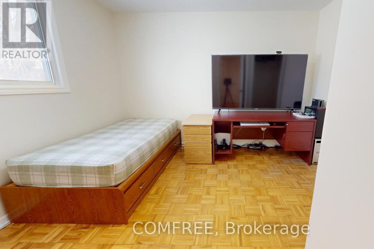 28379569/25-seguin-street/cardinal-heights/ottawa/ontario/K1J6P4_16