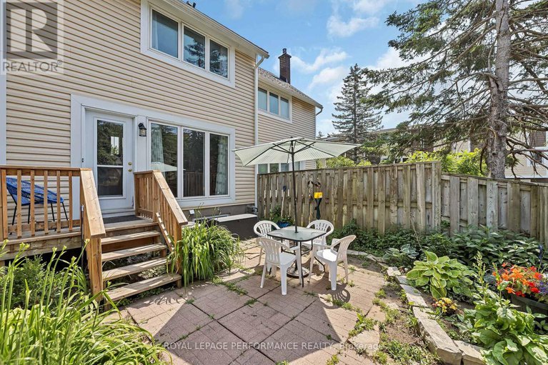 28482363/302-salter-crescent/beaverbrook/ottawa/ontario/K2K1Z3_26