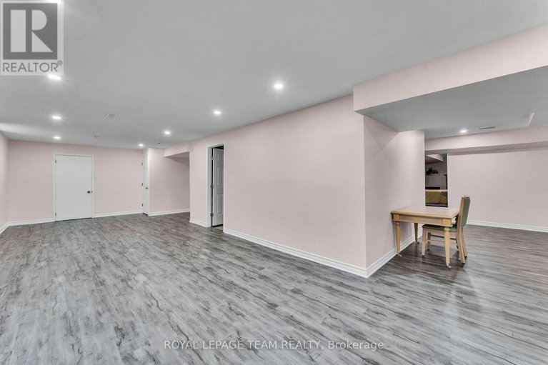 29341434/1409-mory-street/emerald-woodssawmill-creek/ottawa/ontario/K1T1C8_34