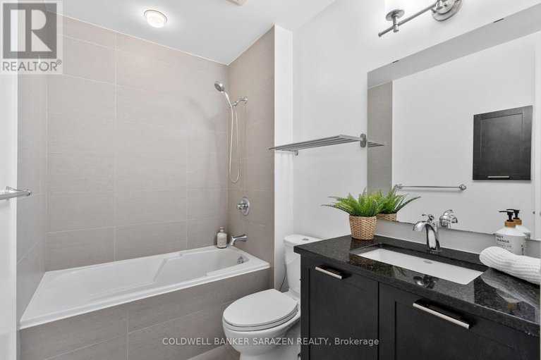 28485622/504-327-breezehill-avenue-s/west-centre-town/ottawa/ontario/K1Y1R6_29