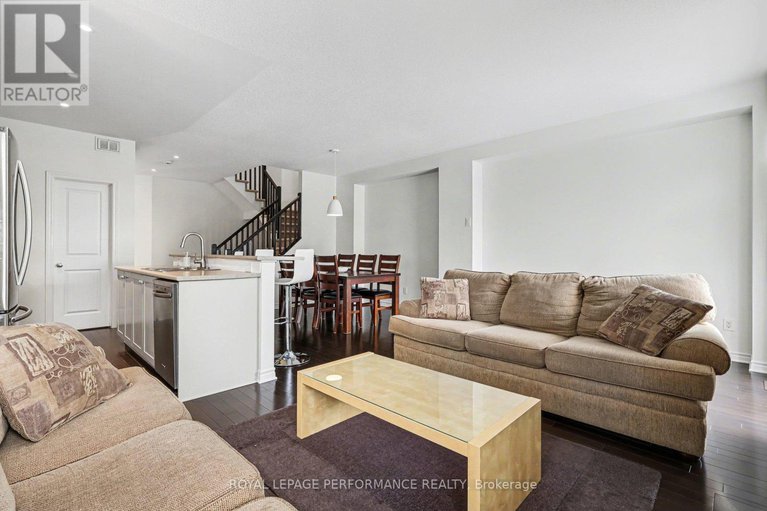 29430720/810-white-alder-avenue/blossom-parkkemp-parkfindlay-creek/ottawa/ontario/K1T0G2_11