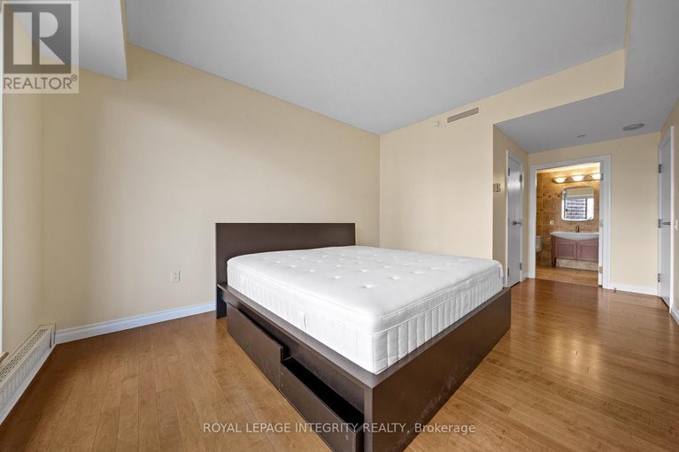 28904183/1207-90-george-street/lower-townbyward-market/ottawa/ontario/K1N0A8_16