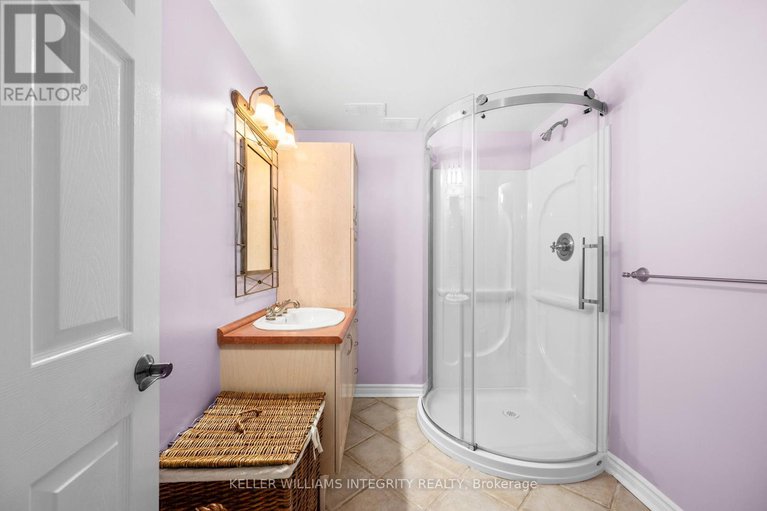 28054829/3-briarcliffe-drive/rothwell-heights/ottawa/ontario/K1J6E3_35