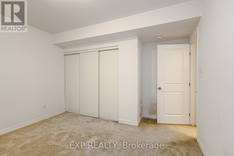 29383911/72-dun-skipper-drive/blossom-parkkemp-parkfindlay-creek/ottawa/ontario/K1X0E8_31