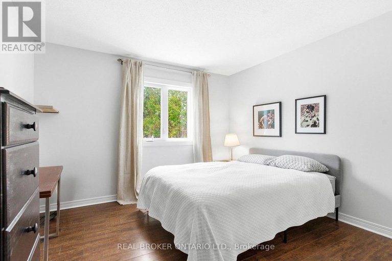 29255403/851-rob-roy-avenue/queensway-terrace-north/ottawa/ontario/K2B8S6_18