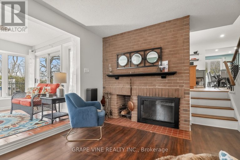 29600305/83-nanook-crescent/katimavik/ottawa/ontario/K2L2B2_25