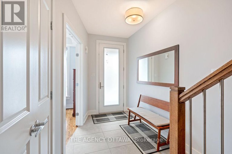 28535462/353c-booth-street/west-centre-town/ottawa/ontario/K1R7K1_24