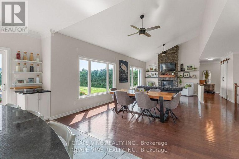 28831999/5607-maklynne-way/vars-village/ottawa/ontario/K0A3H0_13