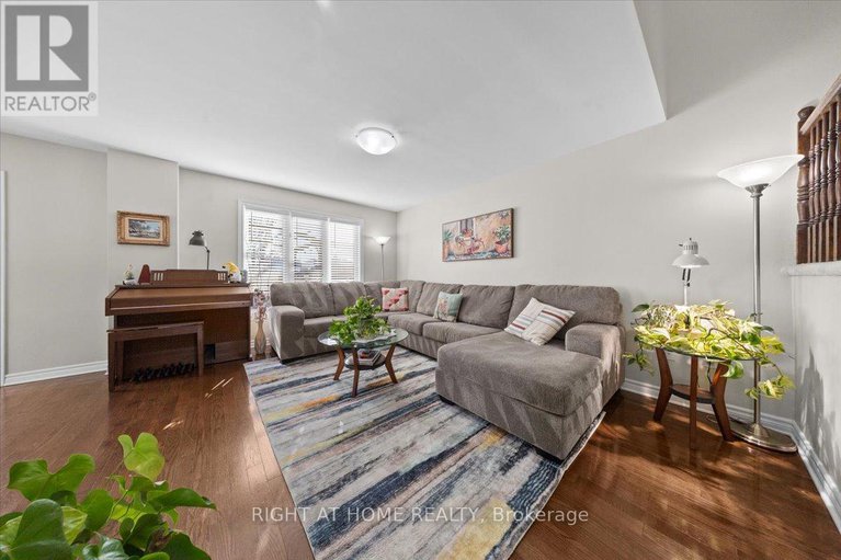 29180745/225-mica-crescent/town-of-rockland/clarence-rockland/ontario/K4K0E3_5