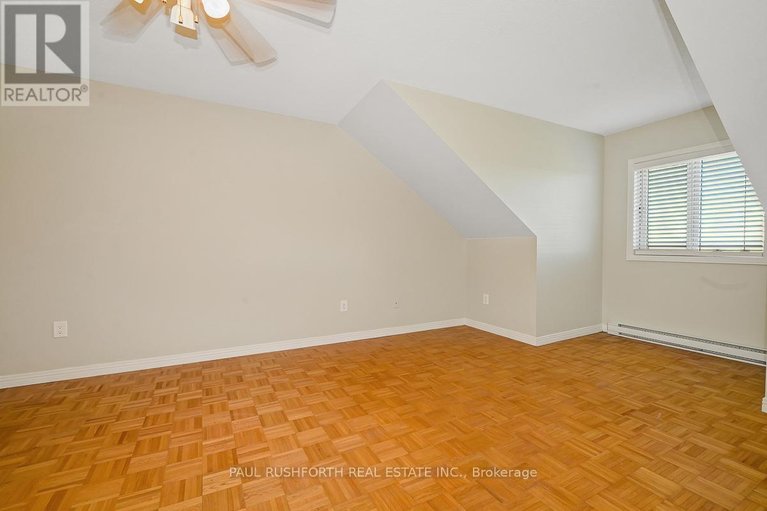 29613584/1565-lilac-lane/camelot/ottawa/ontario/K4C1C4_26