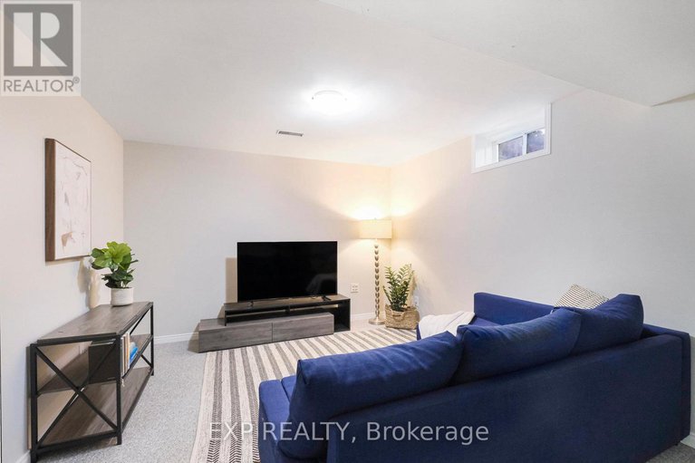 29121783/34-avonmore-crescent/barrhaven-east/ottawa/ontario/K2G6J7_18