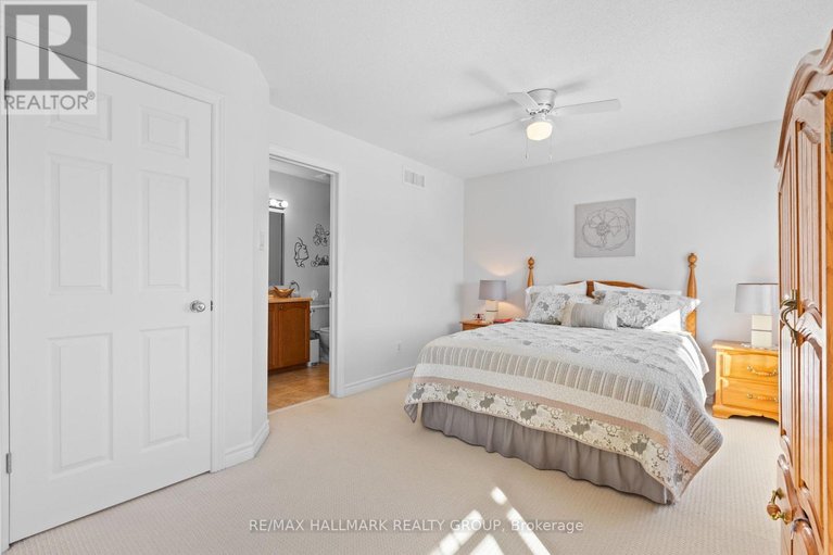 29480855/219-jersey-tea-circle/riverside-southgloucester-glen/ottawa/ontario/K1V2L4_15