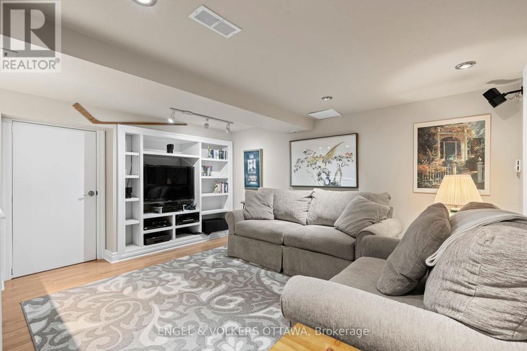 29330205/1336-cahill-drive/south-keys/ottawa/ontario/K1V7K4_34