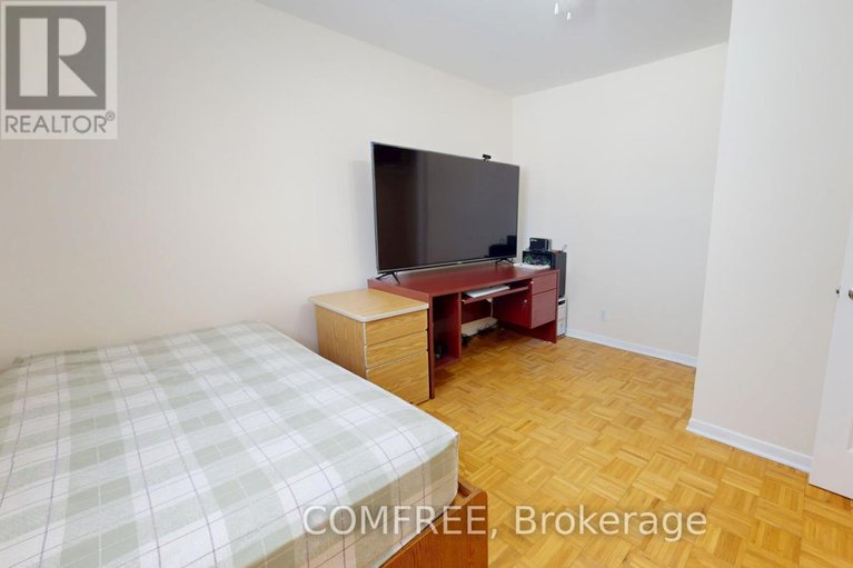 28379569/25-seguin-street/cardinal-heights/ottawa/ontario/K1J6P4_17