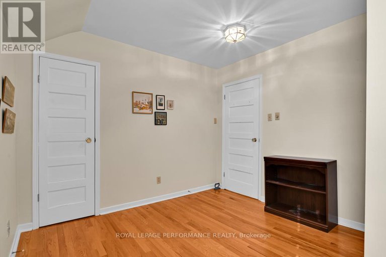 29349963/6-elmdale-avenue/lindenlea/ottawa/ontario/K1M1A4_27