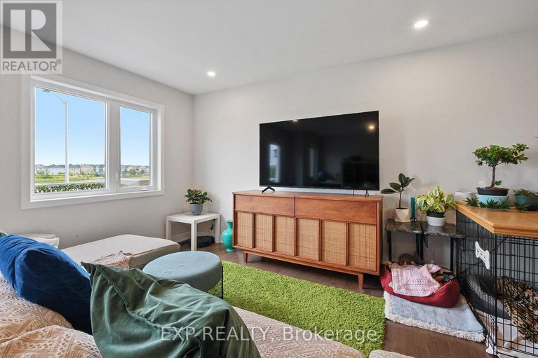 28611838/6323-perth-street/btwn-franktown-rd-fallowfield-rd/ottawa/ontario/K0A2Z0_22