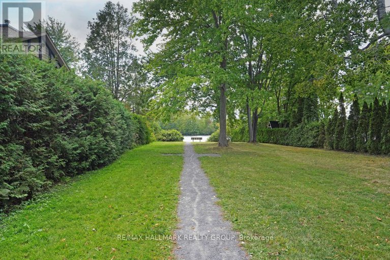 28857388/5498-edgewater-drive/manotick-east-to-manotick-station/ottawa/ontario/K4M1B4_39