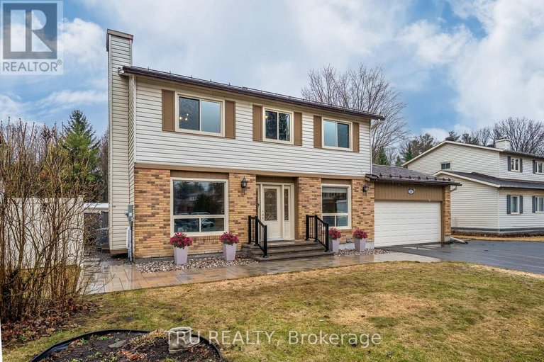 29611395/256-hoylake-crescent/bilberry-creekqueenswood-heights/ottawa/ontario/K1E2M8_4