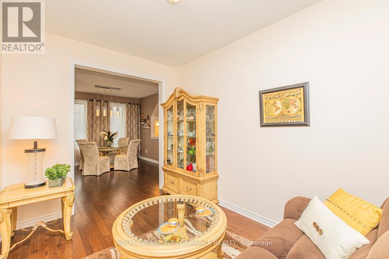 29592529/30-summitview-drive/emerald-meadowstrailwest/ottawa/ontario/K2M2V9_10