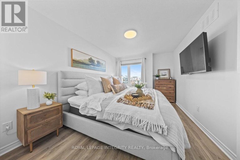 29615081/78-lyrid-private/half-moon-bay/ottawa/ontario/K2J6N3_37