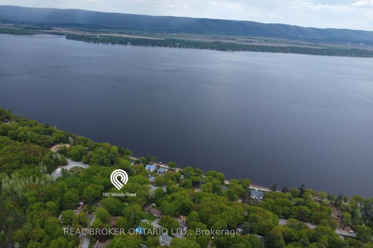 28470618/190-woods-road/constance-bay/ottawa/ontario/K0A3M0_2