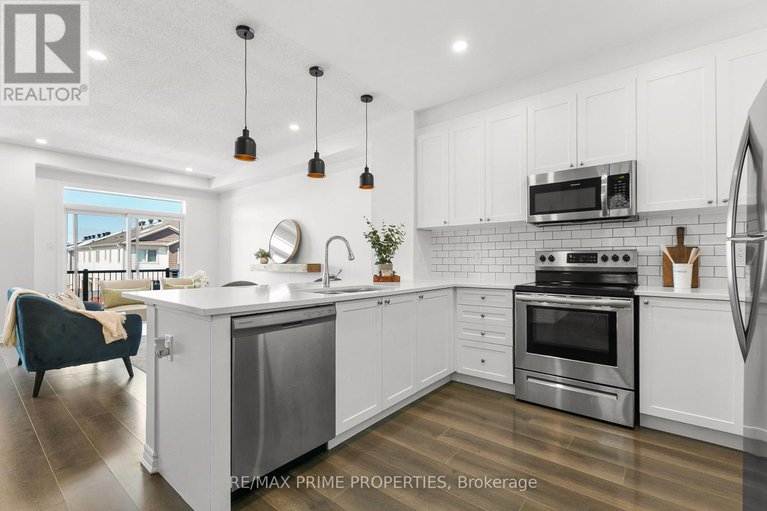 28608754/606-bellatrix-walk/half-moon-bay/ottawa/ontario/K2J6N4_11
