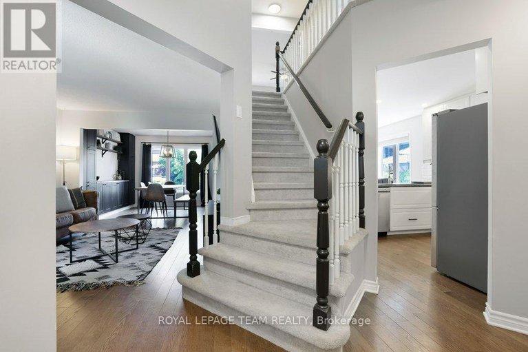 28522929/8-black-rivers-place/bridlewood/ottawa/ontario/K2M2E2_4