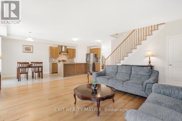 29094926/764-namur-street/embrun/russell/ontario/K0A1W0_12