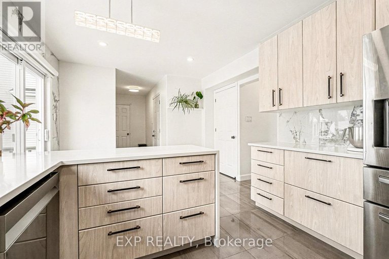 29193783/7-merlin-street/embrun/russell/ontario/K0A1W0_18