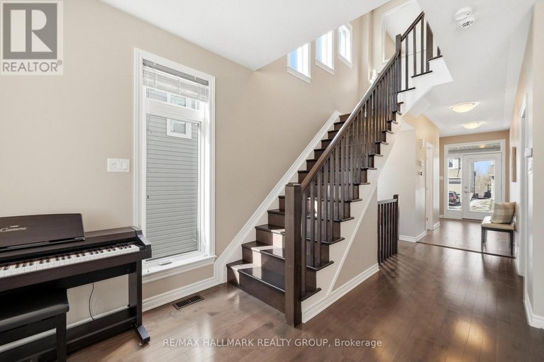 29461152/570-baie-des-castors-street/camelot/ottawa/ontario/K4A0Y7_3