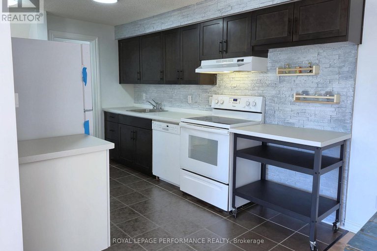 28814591/44a-802-st-andre-drive/hiawatha-parkconvent-glen/ottawa/ontario/K1C4R3_8