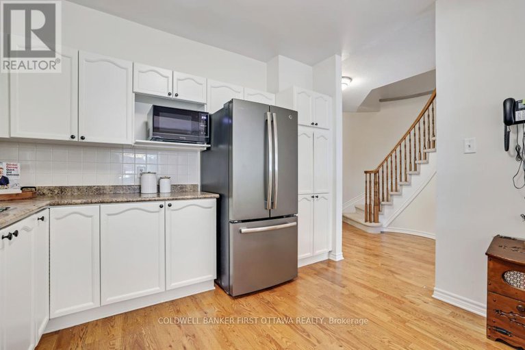 28505247/69-friendly-crescent/stittsville-south/ottawa/ontario/K2S2B6_6