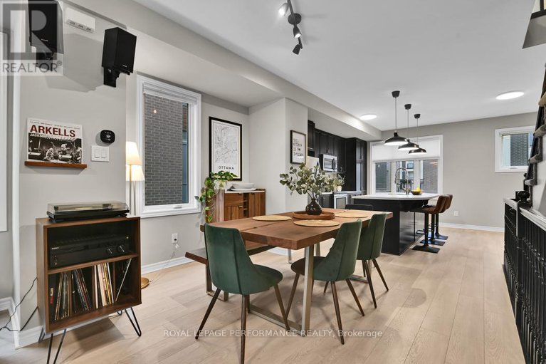 29064818/215-makadewa-private/cfb-rockcliffe-and-area/ottawa/ontario/K1K4Z9_14