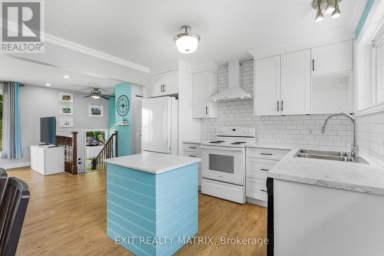 28829153/94-peel-street-e/alexandria/north-glengarry/ontario/K0C1A0_12