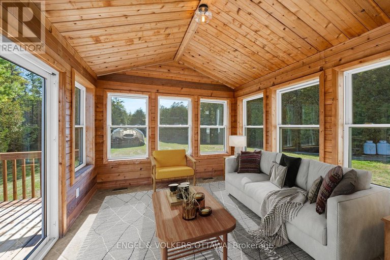 28882323/4682-beckwith-boundary-road/rideau-twp-south-to-roger-stevens-drive/ottawa/ontario/K0A1B0_19