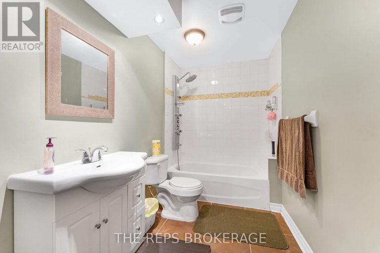 29154680/97-black-bear-way/stittsville-south/ottawa/ontario/K2S2G6_28