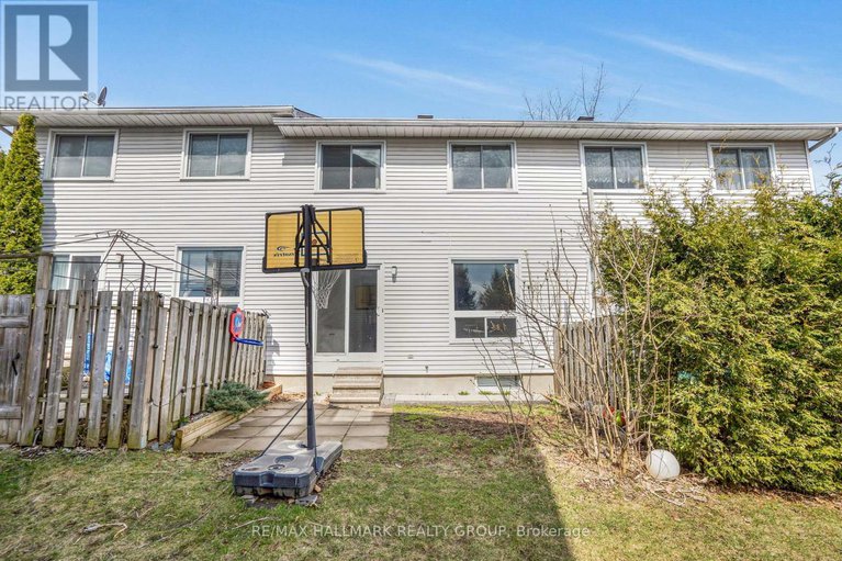 28216867/1985-woods-street/town-of-rockland/clarence-rockland/ontario/K4K1H7_30