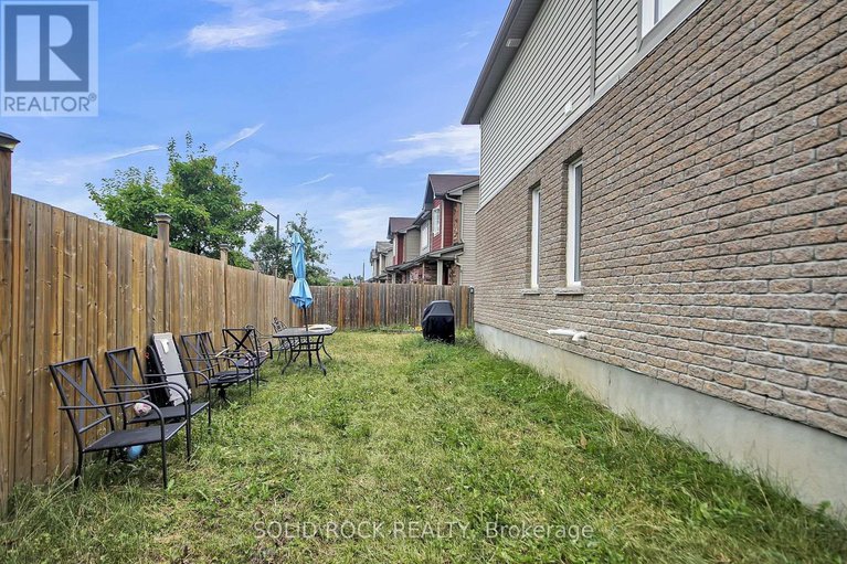 28681925/600-gazebo-street/riverside-southgloucester-glen/ottawa/ontario/K4M0B5_29