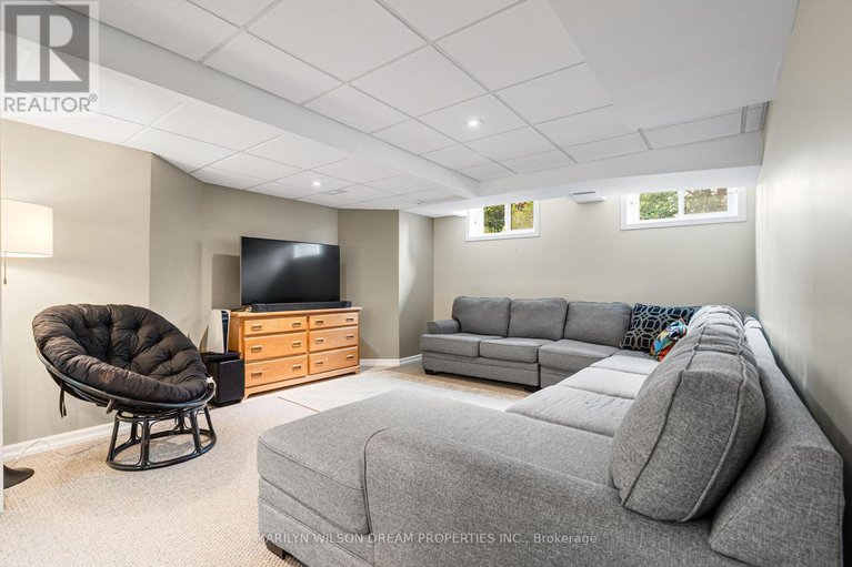 28783066/3-east-healey-avenue/stittsville-south/ottawa/ontario/K2S1J9_38