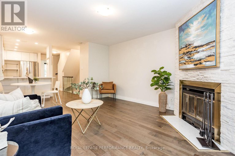 28358632/233-mart-circle/manor-park/ottawa/ontario/K1K4K2_13
