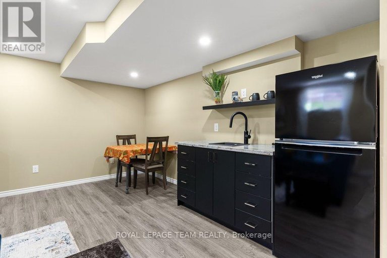 29633265/35-wilderness-way/stittsville-north/ottawa/ontario/K2S2E2_32