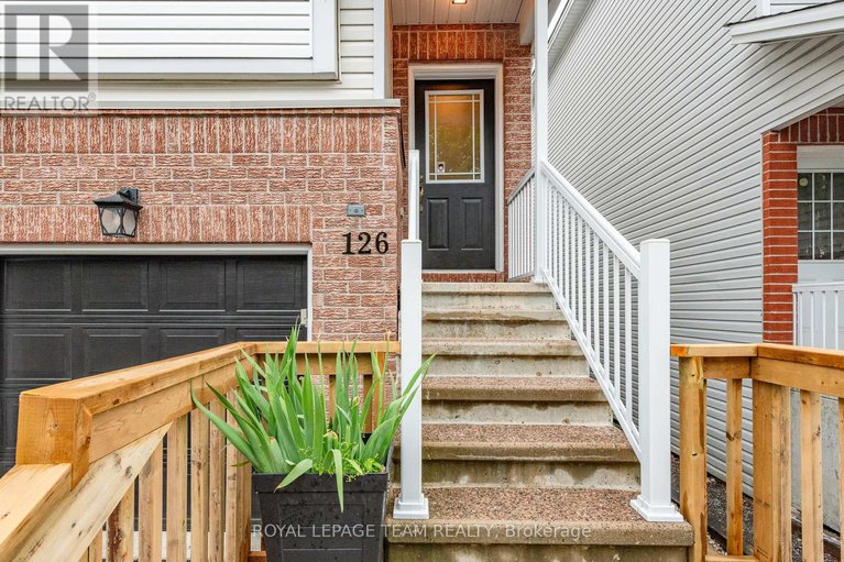 28579289/126-wharhol-private/westcliffe-estates/ottawa/ontario/K2H1G6_3