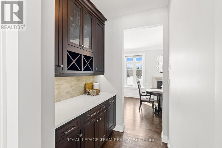 27997311/1140-meadowshire-way/manotick-east-to-manotick-station/ottawa/ontario/K4M0A4_15