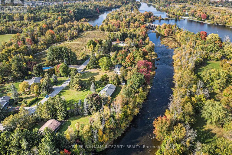 28376426/17-lockview-road/manotick-village-manotick-estates/ottawa/ontario/K4M1B2_35