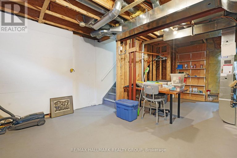 29287336/4-5-harvey-street/ottawa-east/ottawa/ontario/K1S5S5_31