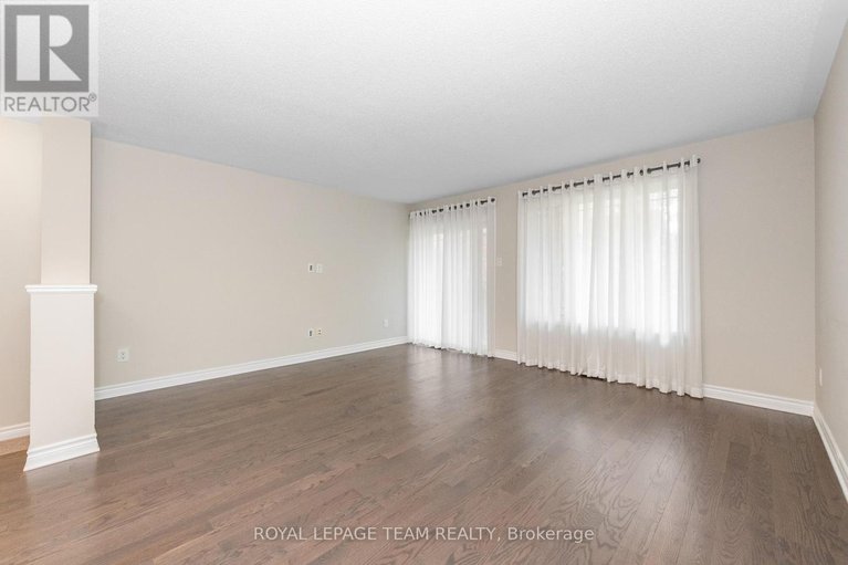 28869009/634-danaca-private/carson-meadows/ottawa/ontario/K1K2V7_18