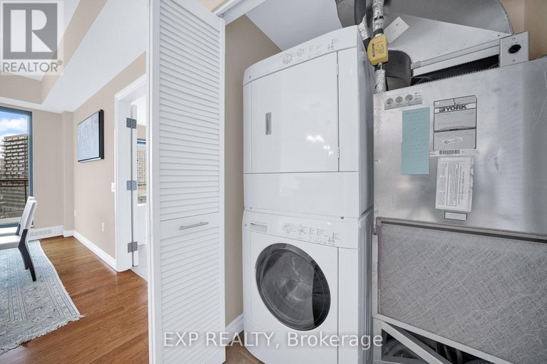 29597274/1103-90-george-street/lower-townbyward-market/ottawa/ontario/K1N0A8_32