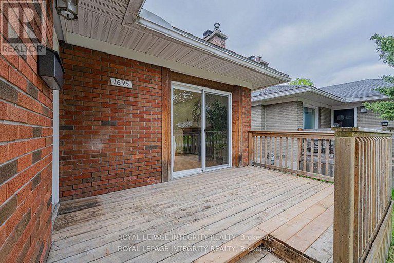 28557939/1695-gage-crescent-n/bel-air-heights/ottawa/ontario/K2C0Z7_4