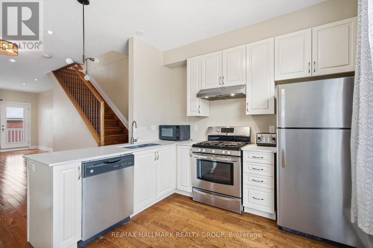 29259367/290-cambridge-street/west-centre-town/ottawa/ontario/K1R0B4_14