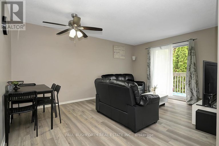 28420179/314-325-centrum-boulevard/bilberry-creekqueenswood-heights/ottawa/ontario/K1E3W8_3